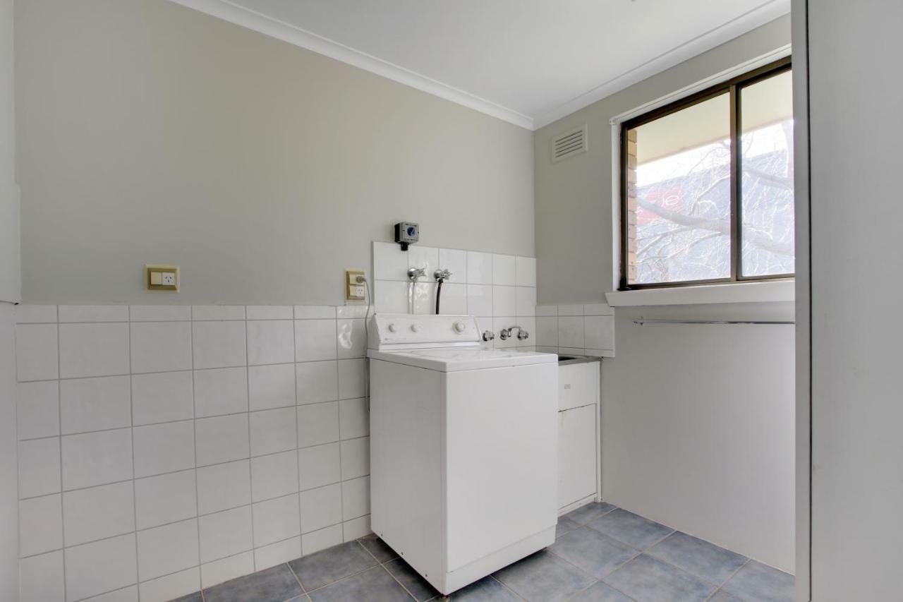 Hybiscus Waterfront Apartments Lakes Entrance Exterior foto